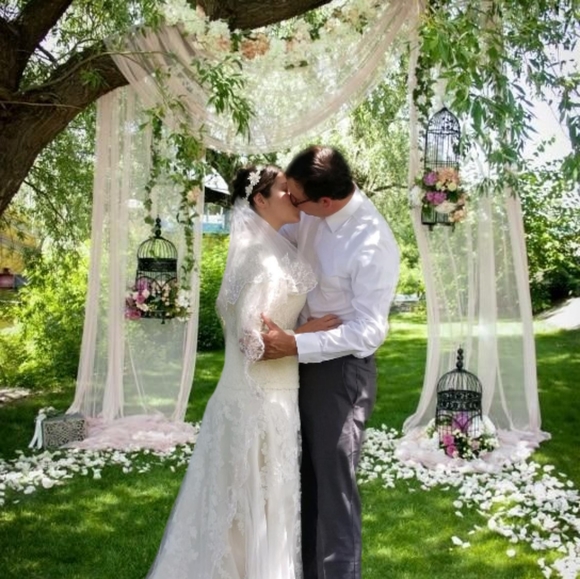 Meet your Posher, Rebecca Sue - Picture 5 of 5